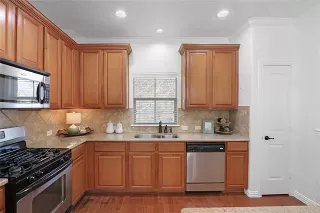 Photo #6: 21188498 Listing 