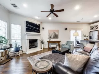 More Details about MLS # 21188745 : 1910 HOPE STREET #12