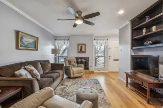 Photo #3: 21188911 Listing 