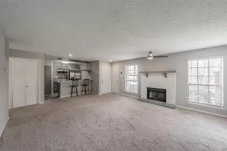 Photo #6: 21189089 Listing