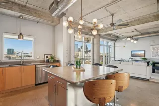 Photo #2: 21189222 Listing 