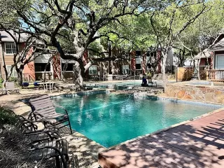 More Details about MLS # 21189277 : 3623 W NORTHGATE DRIVE #231