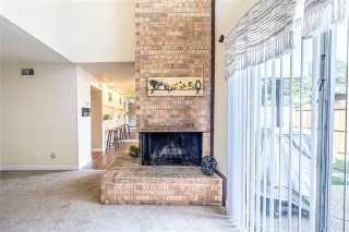 Photo #6: 21189337 Listing