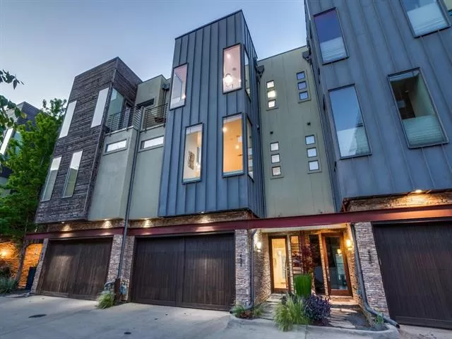 MLS: 21189686 Condo For Sale