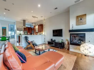 Photo #5: 21189686 Listing 