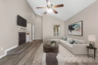 Photo #4: 21189780 Listing