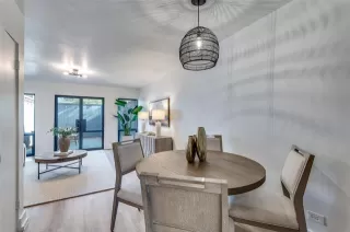 Photo #6: 21189953 Listing 