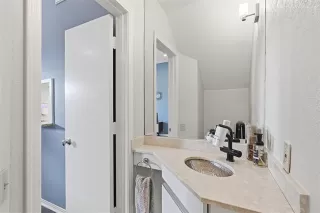 Photo #6: 21190303 Listing 