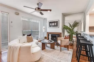 Photo #2: 21190543 Listing 