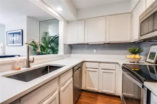 Photo #5: 21190543 Listing 