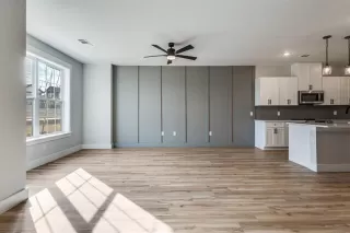 Photo #2: 21190602 Listing