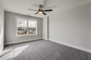 Photo #6: 21190602 Listing