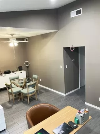 Photo #4: 21191050 Listing 