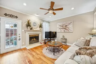 Photo #3: 21191460 Listing 