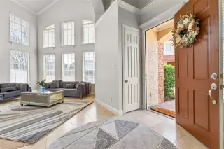 Photo #5: 21191490 Listing