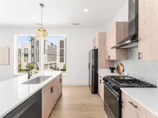 Photo #5: 21191541 Listing 