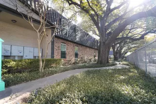 Photo #2: 21191572 Listing