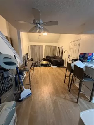 Photo #5: 21191790 Listing 