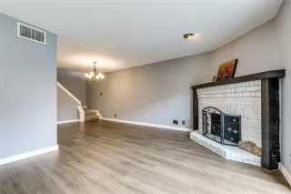 Photo #5: 21191886 Listing