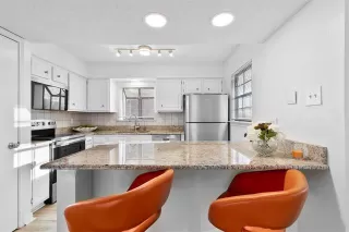 Photo #5: 21191899 Listing 