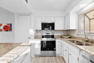 Photo #6: 21191899 Listing 