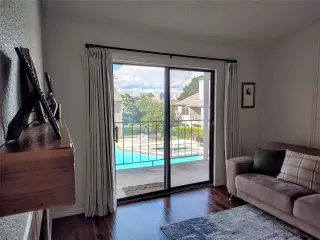 Photo #3: 21192004 Listing 