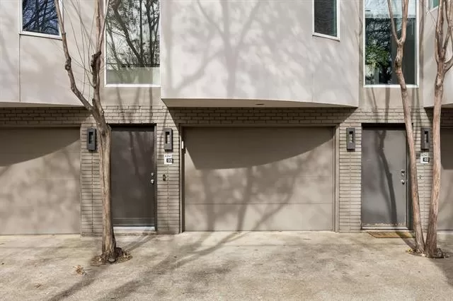 MLS: 21192078 Condo For Sale