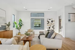 Photo #5: 21192079 Listing 