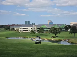 Photo #3: 21192295 Listing