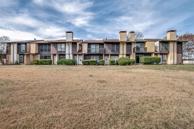 MLS: 21192353 Condo For Sale