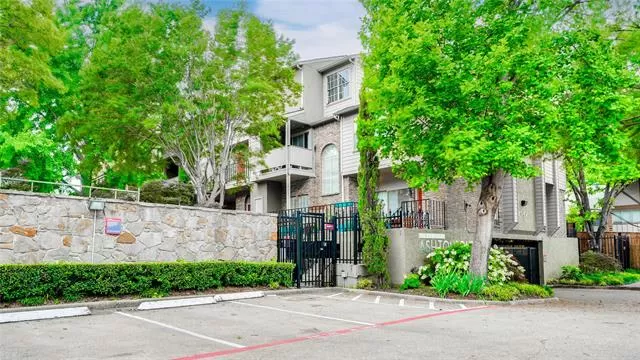 MLS: 21192513 Condo For Sale