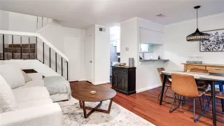 Photo #2: 21192513 Listing 