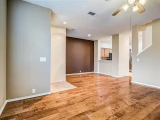 Photo #5: 21192638 Listing 