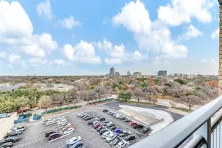 Photo #5: 21192684 Listing