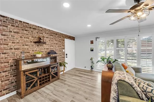 MLS: 21192760 Condo For Sale