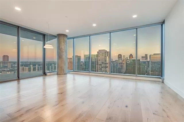 MLS: 21192781 Condo For Sale