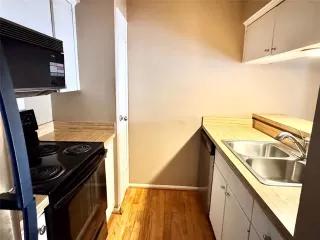 Photo #5: 21192800 Listing 