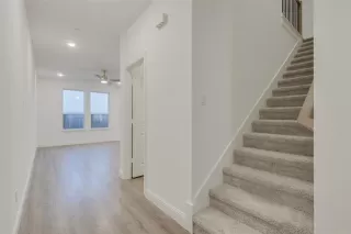 Photo #4: 21193408 Listing 