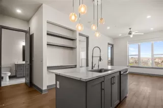 Photo #2: 21193801 Listing 