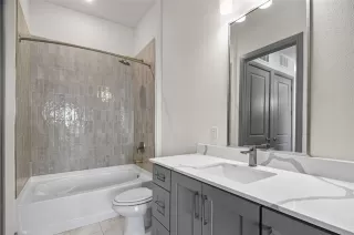 Photo #5: 21193801 Listing 