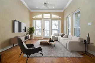 Photo #3: 21193899 Listing