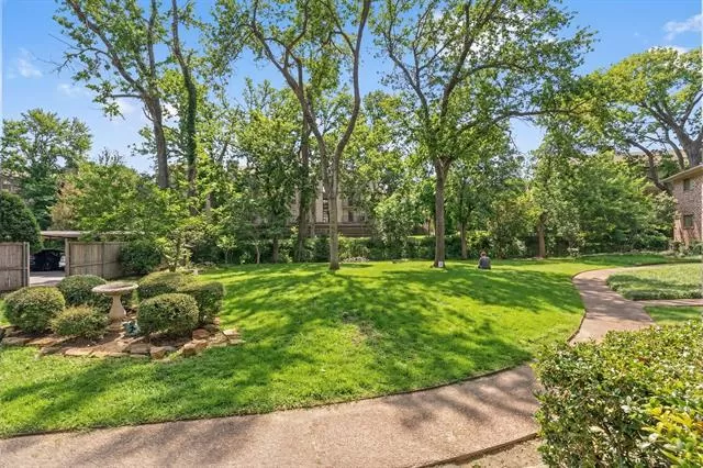 MLS: 21193927 Condo For Sale