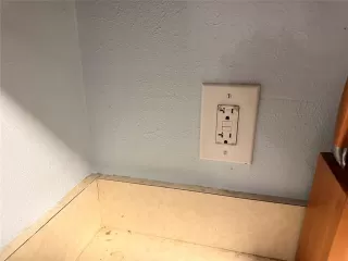 Photo #3: 21194289 Listing