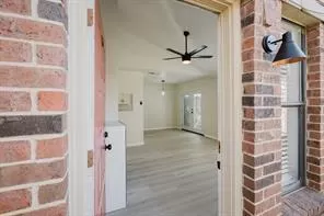 Photo #3: 21194360 Listing