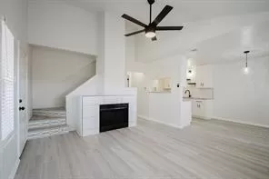 Photo #5: 21194360 Listing