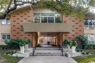 Photo #2: 21194516 Listing 