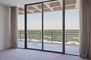 Photo #3: 21194578 Listing