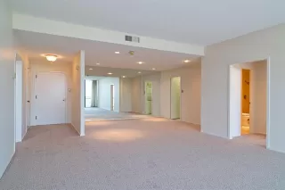 Photo #6: 21194578 Listing