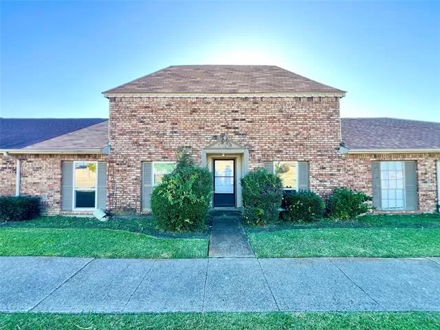 MLS: 21194588 Condo For Sale