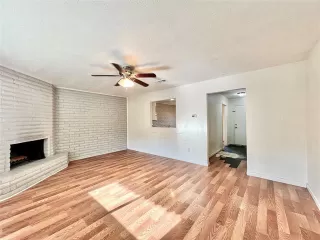 Photo #2: 21194588 Listing